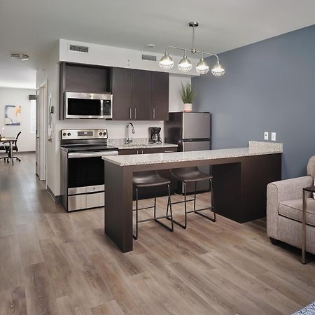 Stayapt Suites Charlotte North Huntersville Exteriör bild
